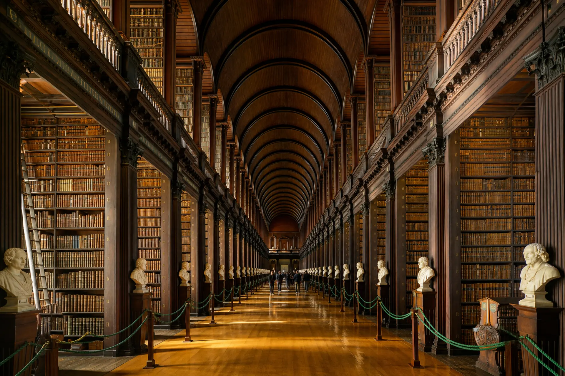 Trinity College a Book of Kells