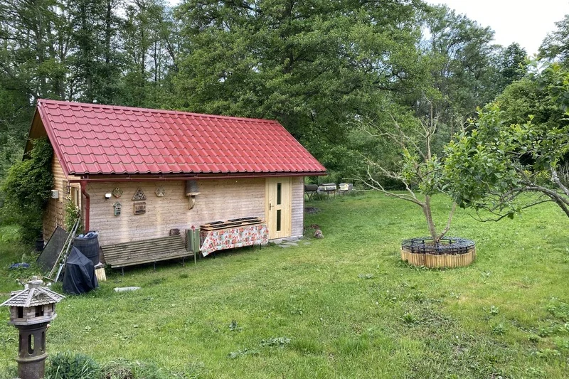 Apiterapie: Včelí terapie v sauně, masáž a relaxace na úlech - foto 03