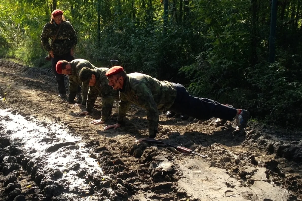 Army drill aneb Zpátky na vojnu - foto 10