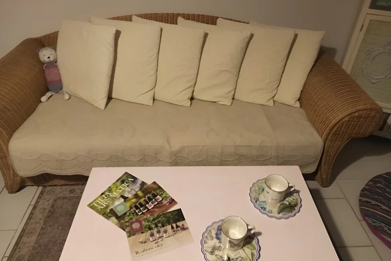 Aromaterapeutická masáž celého těla pro ženy + občerstvení - foto 03