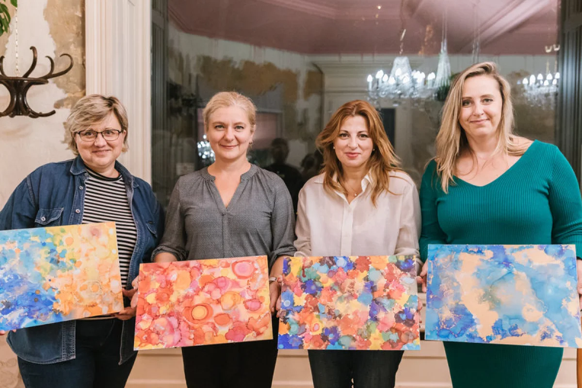 ArtMoment | Kurz abstraktního malování tuší - foto 04