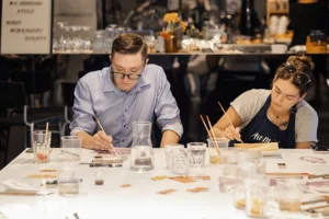 ArtMoment | Zážitkový kurz malování vínem s degustací - foto 02