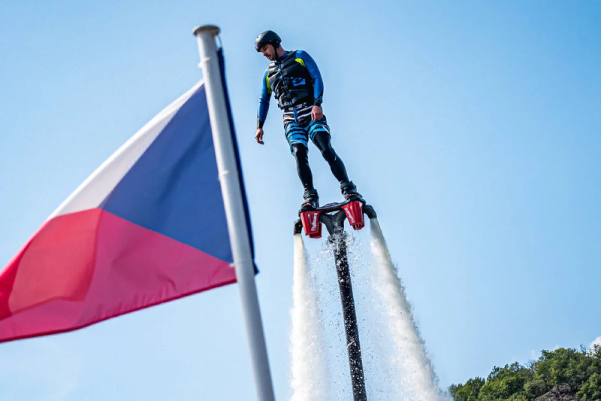 Balíček 3v1: Flyboard, Hoverboard a Jetpack - foto 05