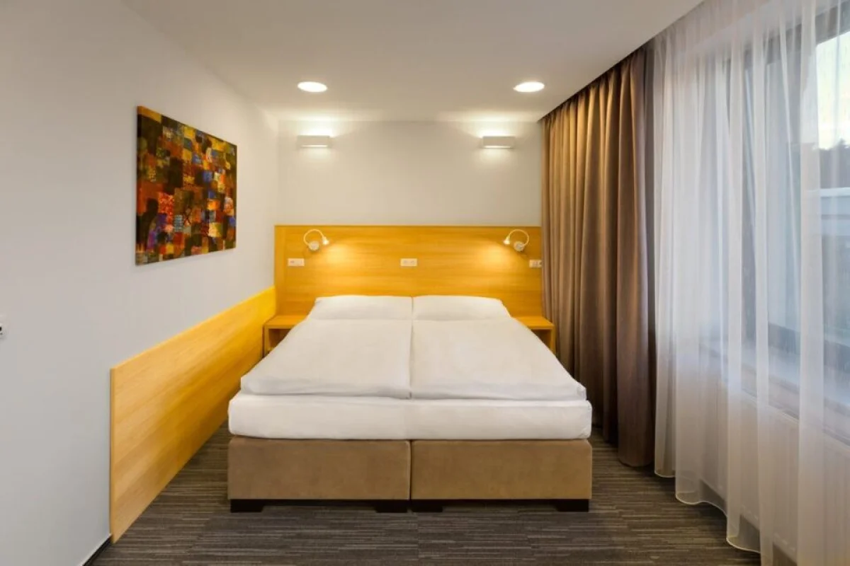 Beauty wellness pobyt pro dámy se snídaní a kosmetickou péčí v hotelu ALA**** pro 2 osoby - foto 03