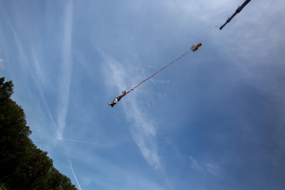 Bungee jumping až 110 metrů z jeřábu - foto 06