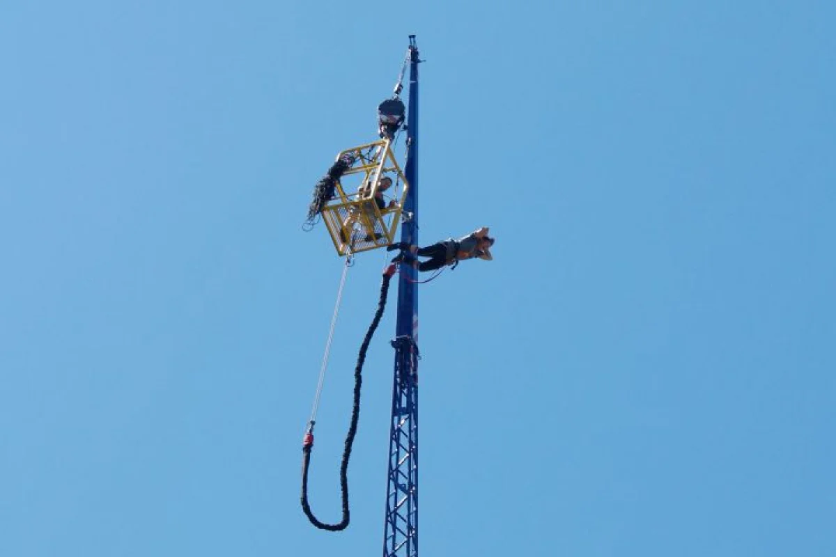 Bungee jumping Praha - foto 05