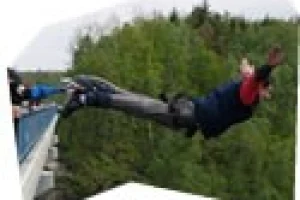 Bungee skok do houpačky - foto 01