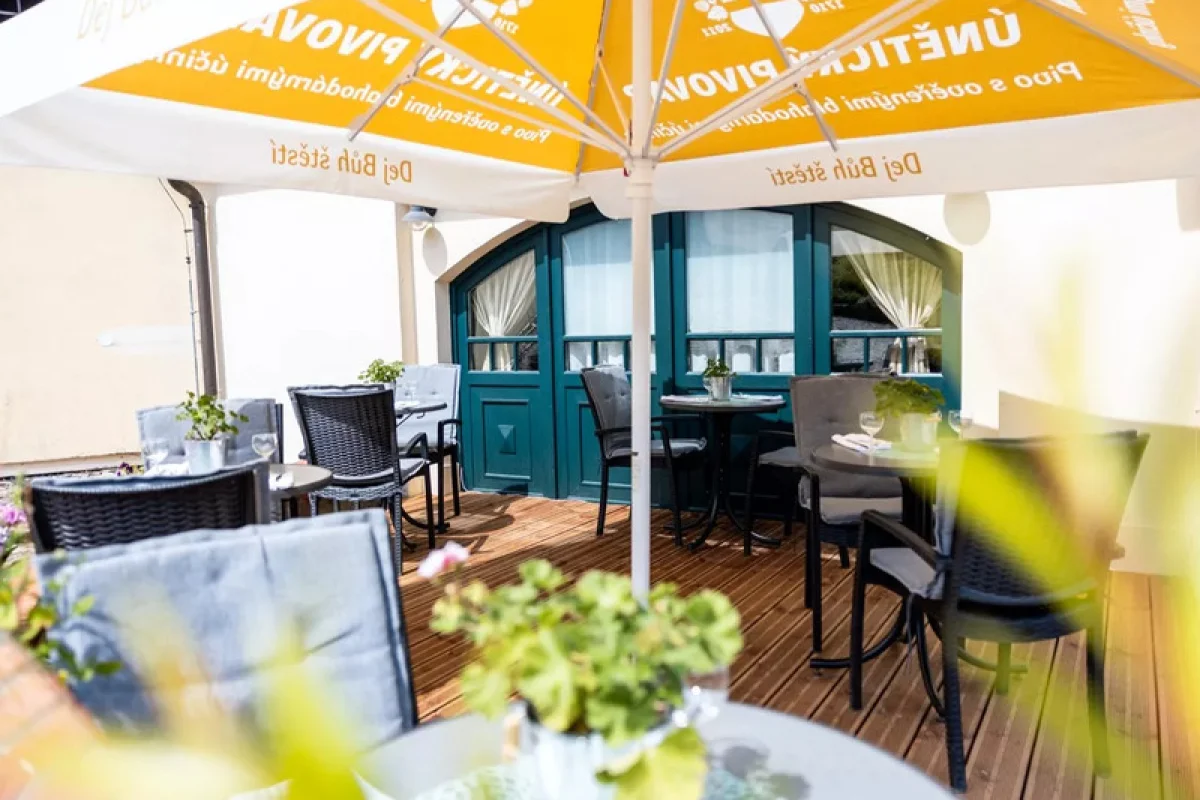 Čaj o páté v restauraci Chateau Ctěnice - foto 07