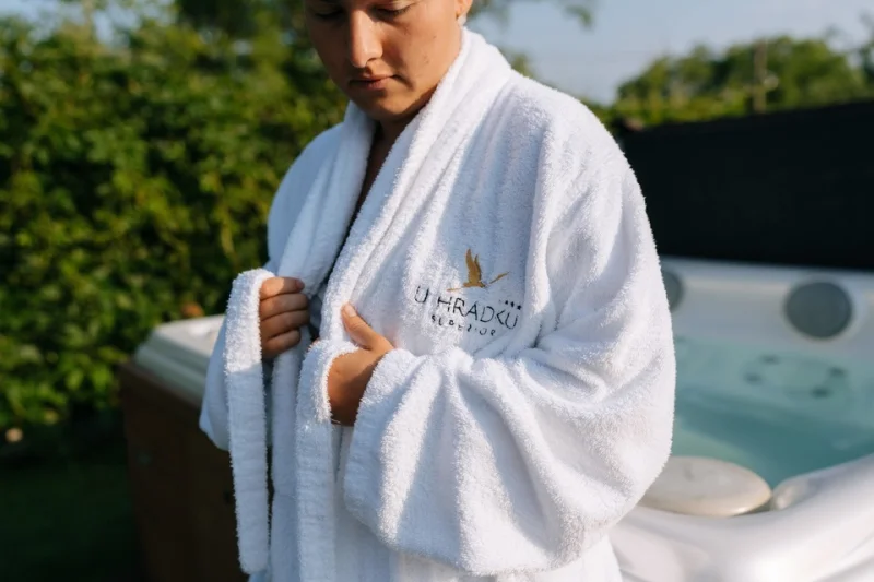 Dámský pobyt v náručí Podyjí na Hotelu U Hrádku**** s večeří a privátní vířivkou - foto 03