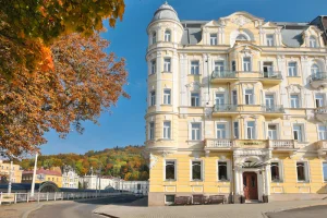 Dámský wellness pobyt s polopenzí v Mariánských Lázních - foto 02
