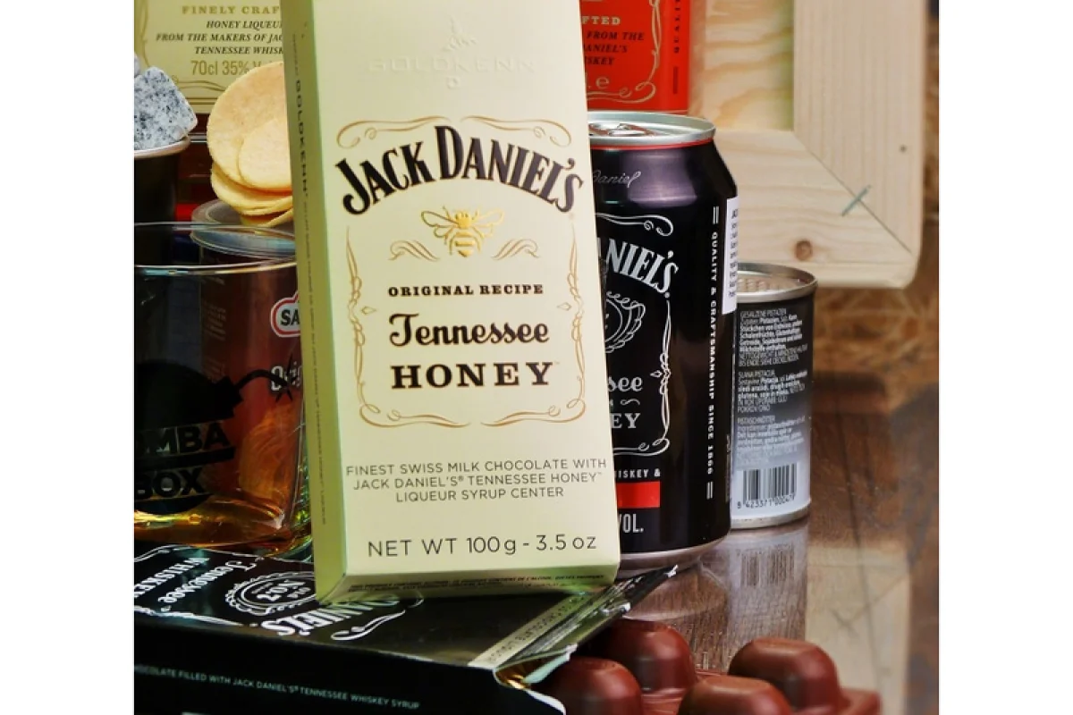 Dárková bedna s páčidlem pro muže Jack Daniel’s & Honey Celá ČR - foto 03