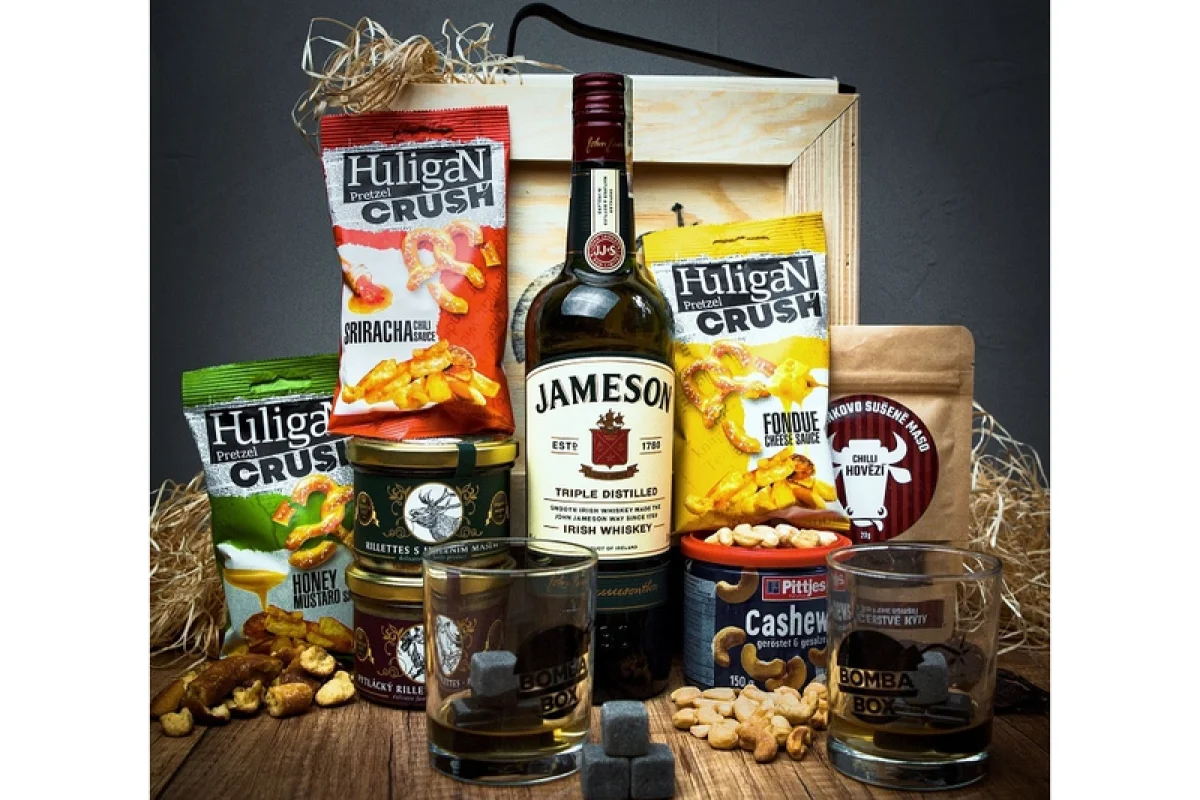 Dárková bedna s páčidlem pro muže Jameson Irish Whiskey Celá ČR - foto 01