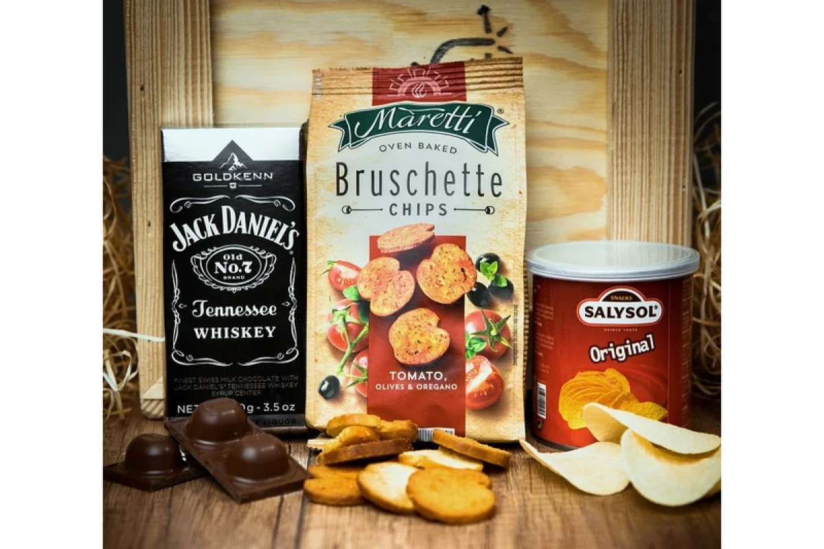 Dárková bedna s páčidlem pro muže s whiskey Jack Daniel’s Apple Celá ČR - foto 03