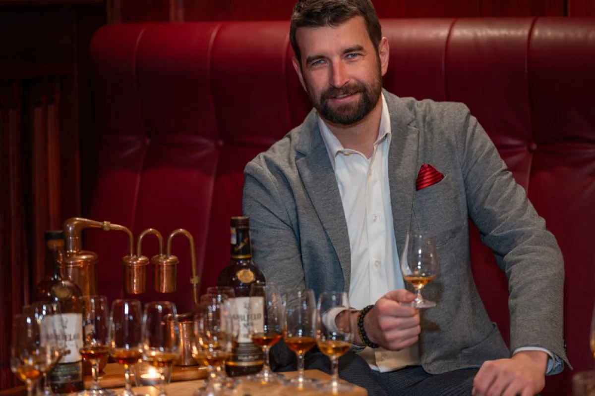 Degustace prémiových rumů s čokoládovým párováním - foto 04