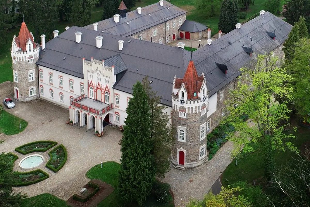 Degustační pobyt s wellness na Chateau Herálec - foto 03