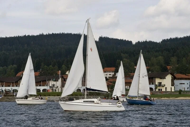 Den na plachetnici s přespáním pro 4 osoby - foto 03