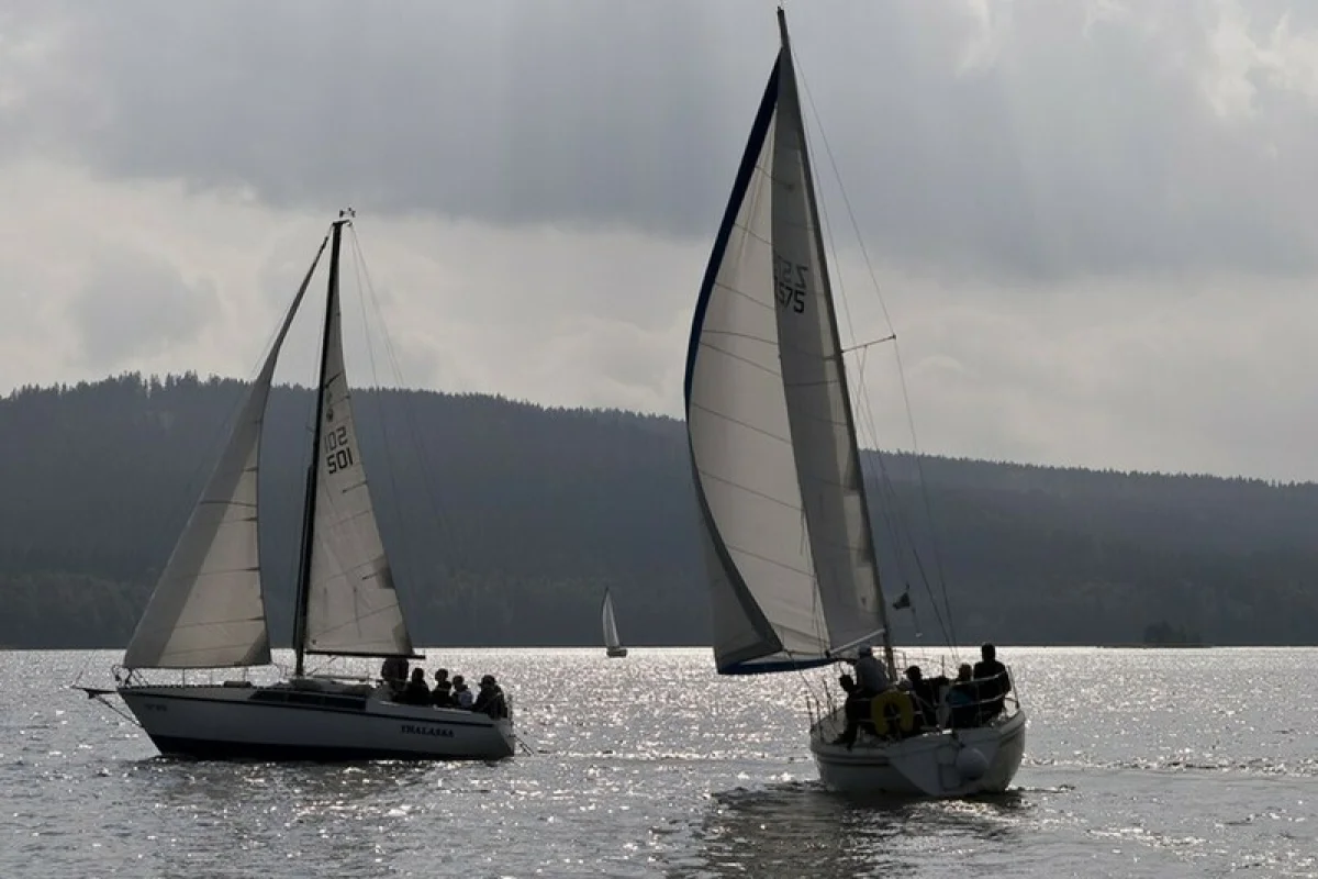 Den na plachetnici s přespáním pro 4 osoby - foto 06