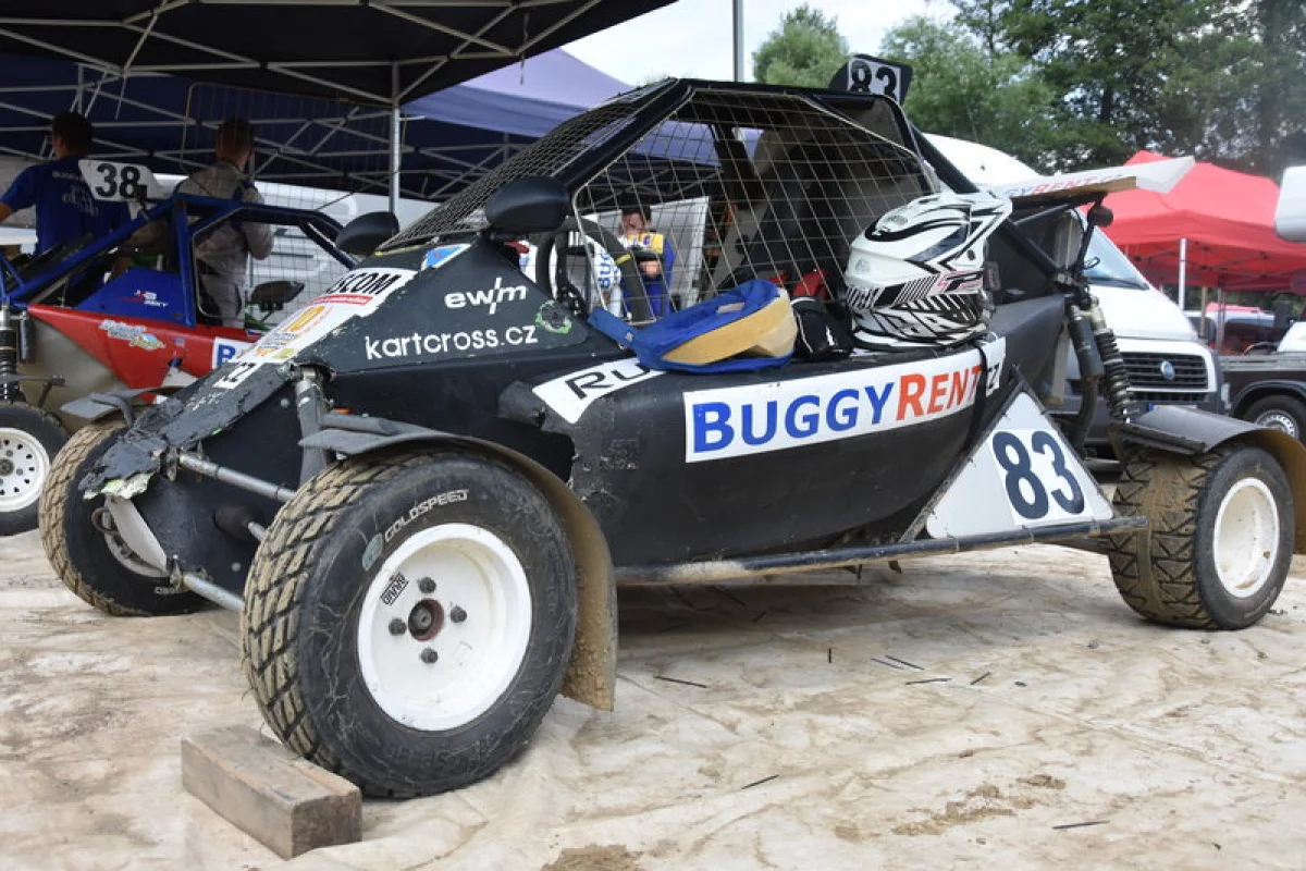 Den v závodní bugině - foto 05