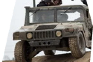 Divoký Hummer 2 v 1 - foto 01