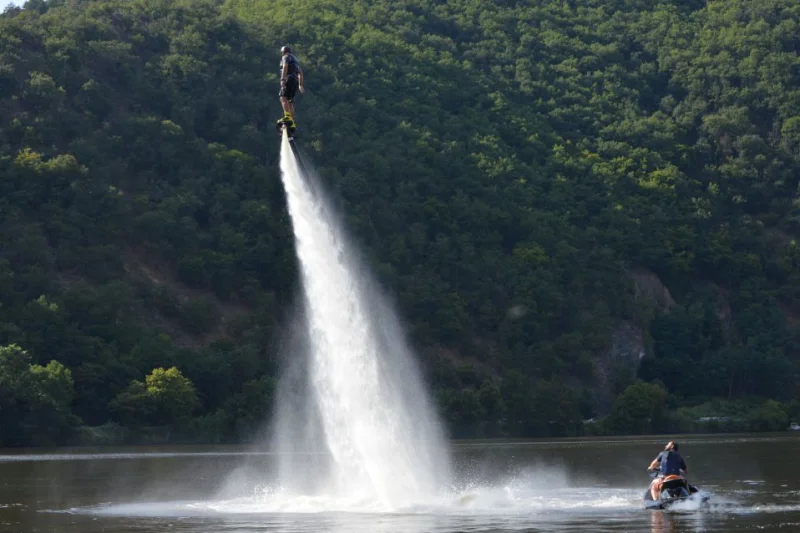 Dobrodružství na Flyboardu s nejzkušenějším týmem v ČR - foto 02