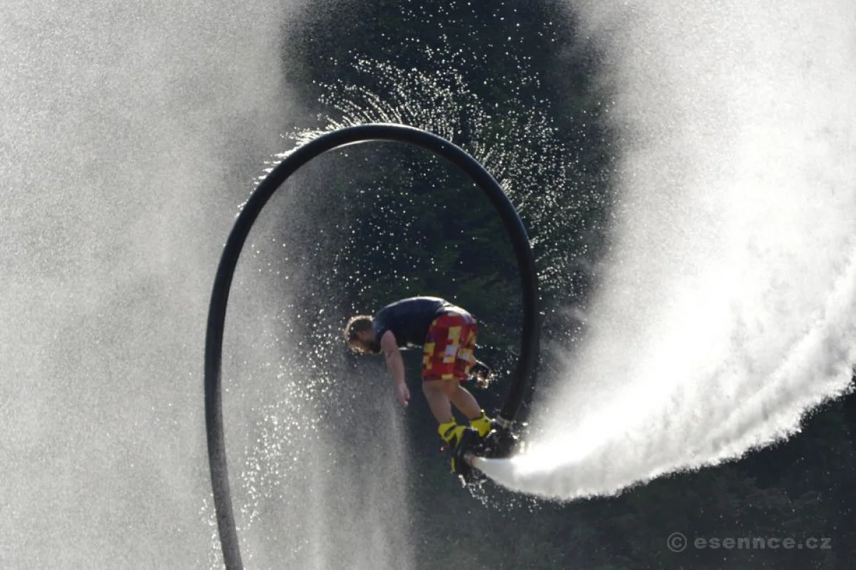 Dobrodružství na Flyboardu s nejzkušenějším týmem v ČR - foto 04