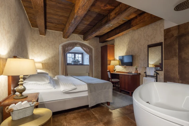 Dokonalý romantický pobyt s polopenzí v Pytloun Chateau Hotel Ctěnice**** pro 2 osoby - foto 03