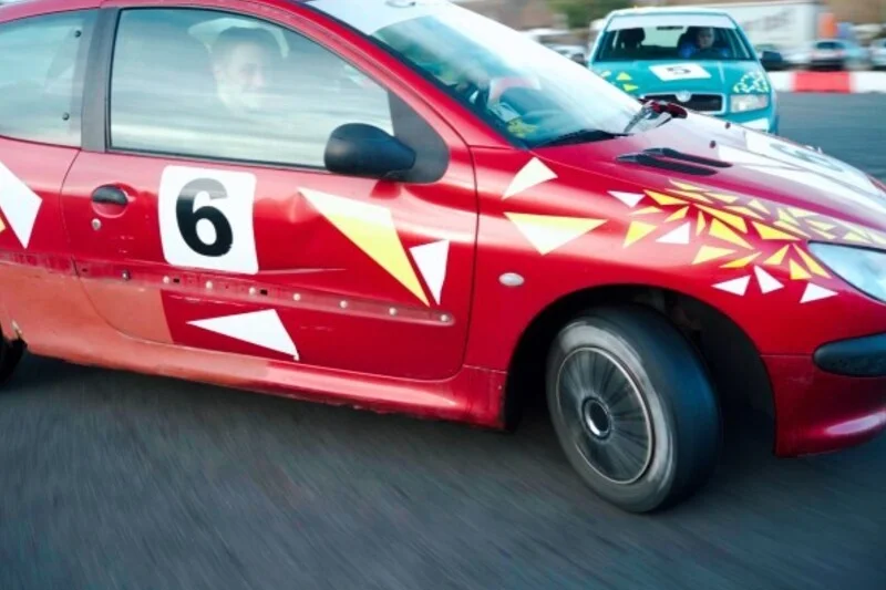 Driftování bokem na závodním polygonu v Ostravě - foto 04