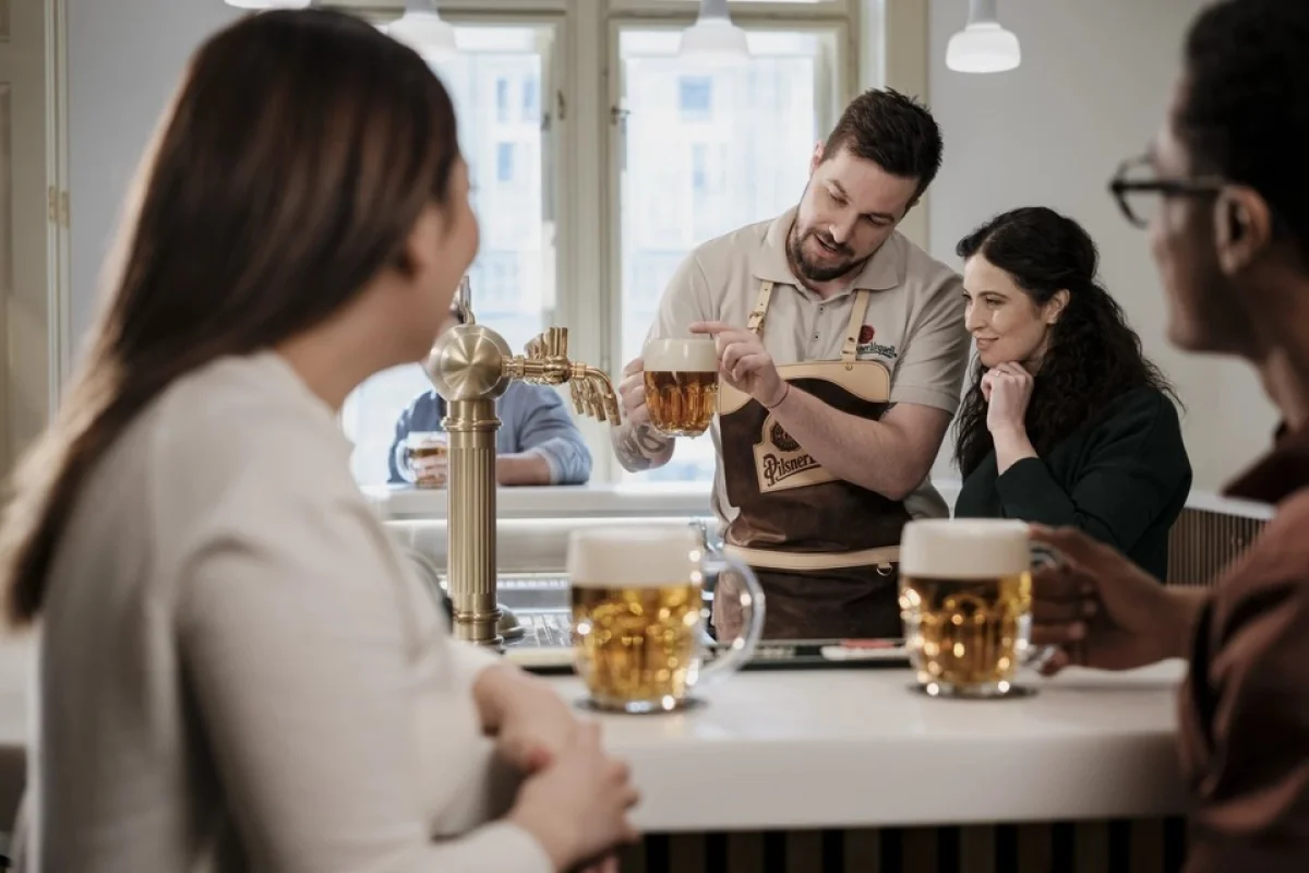 Exkluzivní škola čepování Pilsner Urquell Experience v Praze - foto 05