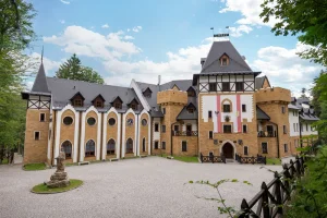 Exkluzivní wellness pro ženy s polopenzí na zámku - foto 02