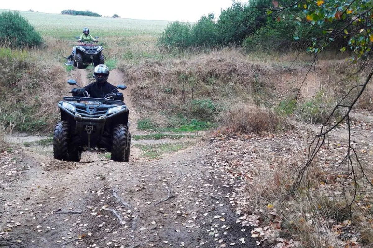 Extrémní jízda na čtyřkolce - foto 09