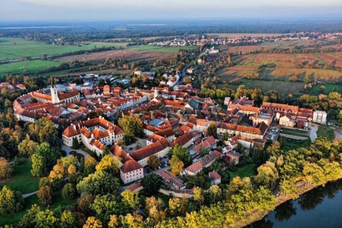 Filmová autoúnikovka po jižních Čechách - unikátní úniková hra v autě - foto 03