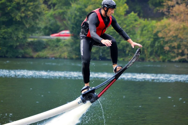 Flyboard, Hoverboard nebo Jetpack: Adrenalinový den na vodě - foto 03