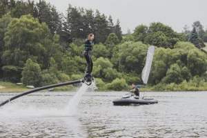 Flyboardová rozlučka se svobodou - foto 02