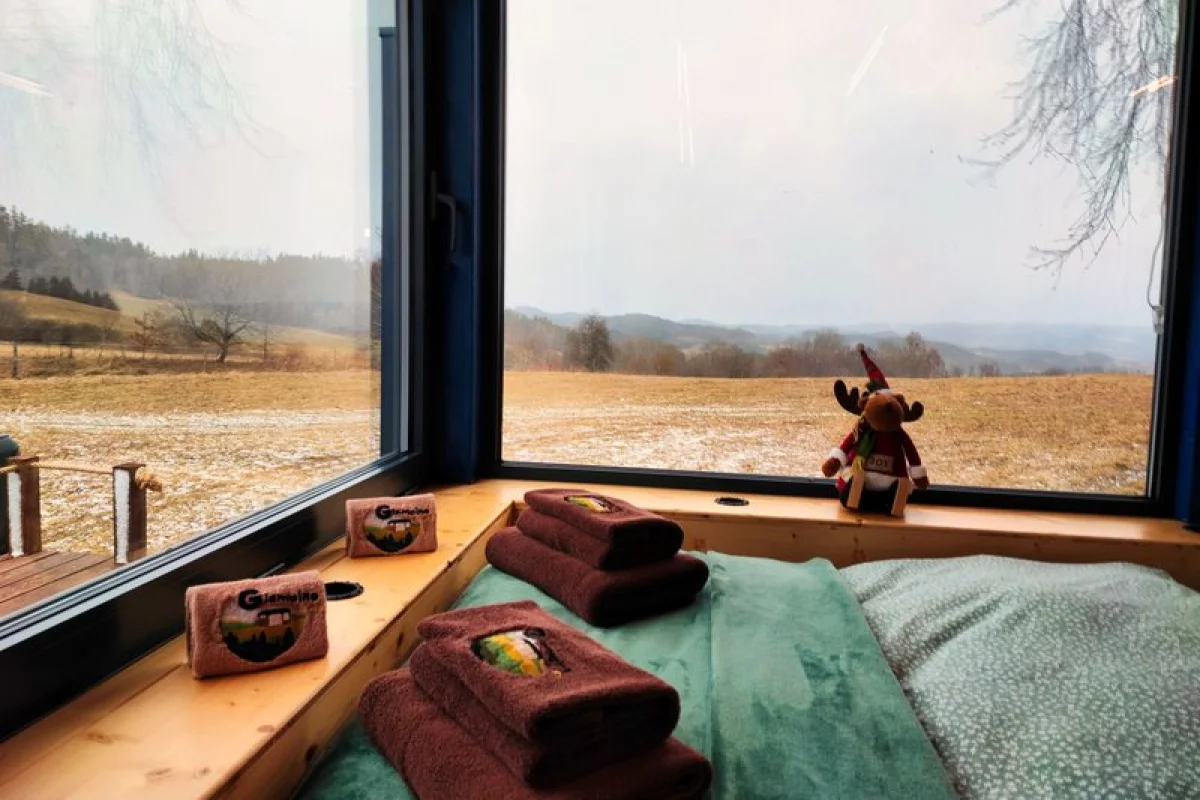 Glamping na dvě noci - tiny house u Lipna s vinotékou - foto 03