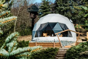 Glamping v Beskydech s wellness a snídaní - foto 01