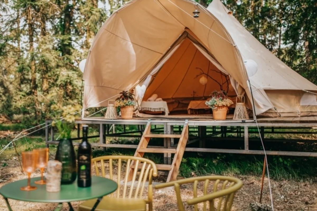 Glamping v Černické oboře - foto 06