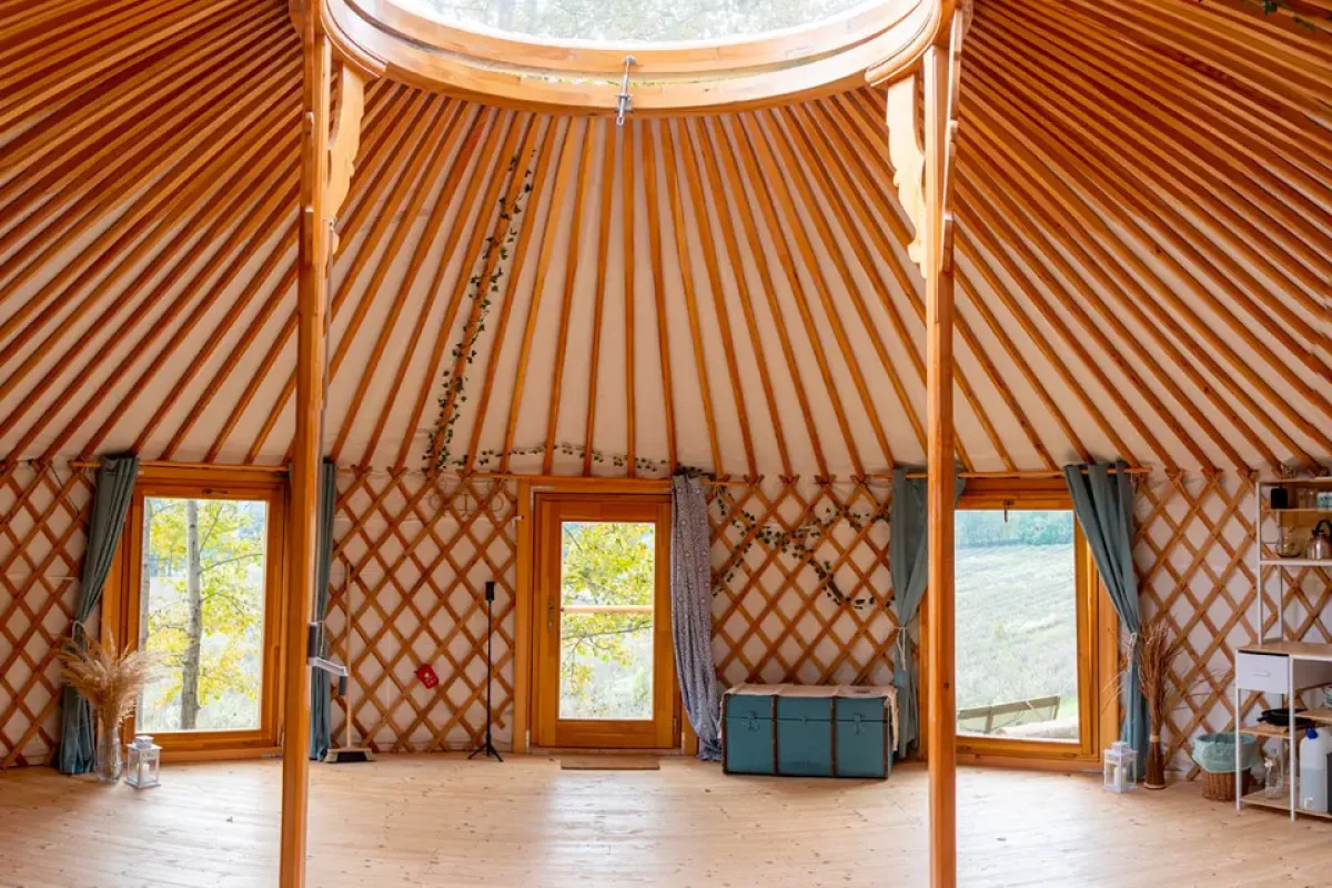 Glamping v jurtě Andělka pod Ještědem - foto 03