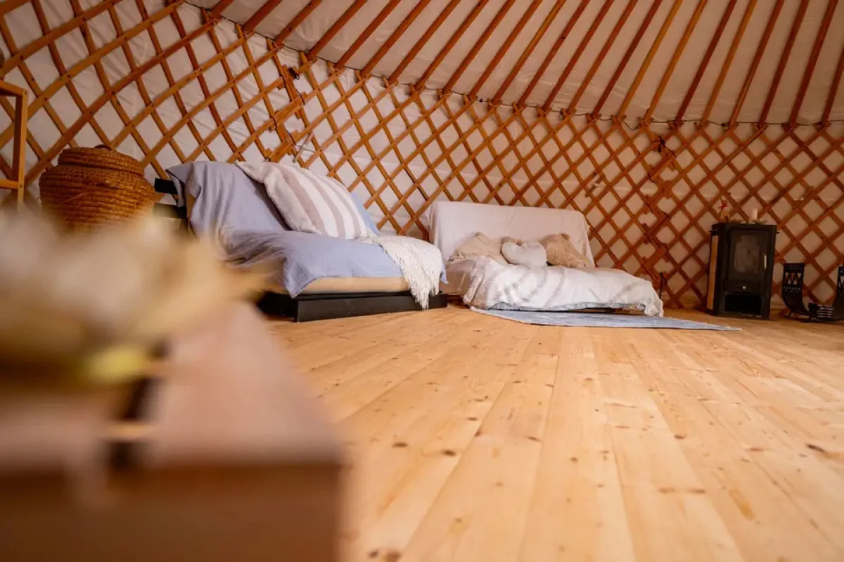 Glamping v jurtě Andělka pod Ještědem - foto 05
