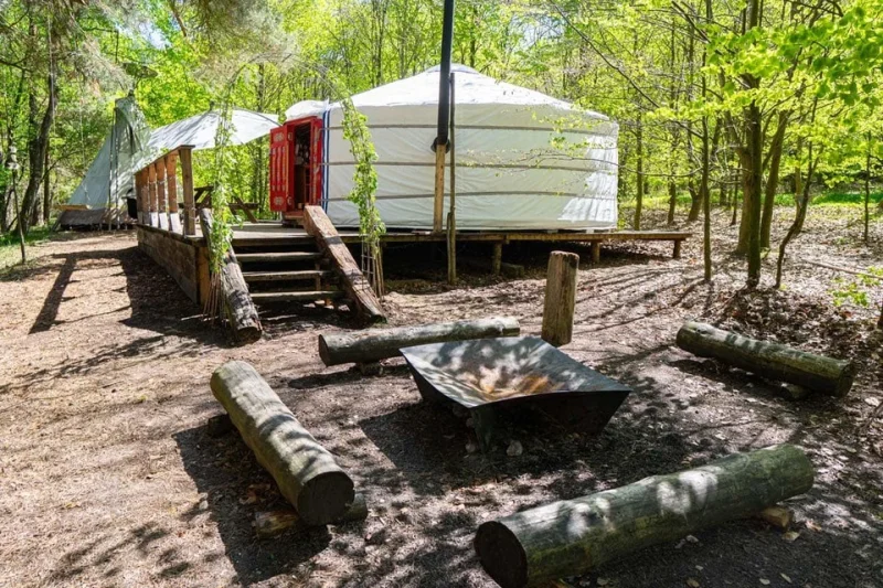 Glamping v jurtě Rozárka pod Ještědem - foto 02