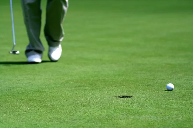 Golf - Vaše první lekce - foto 02