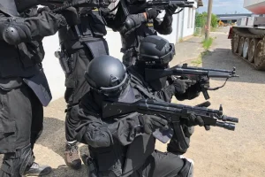 Jednotka rychlého nasazení SWAT - foto 01