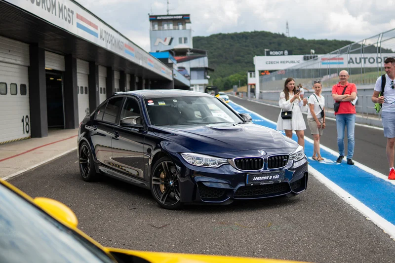 Jízda na okruhu v BMW - foto 03