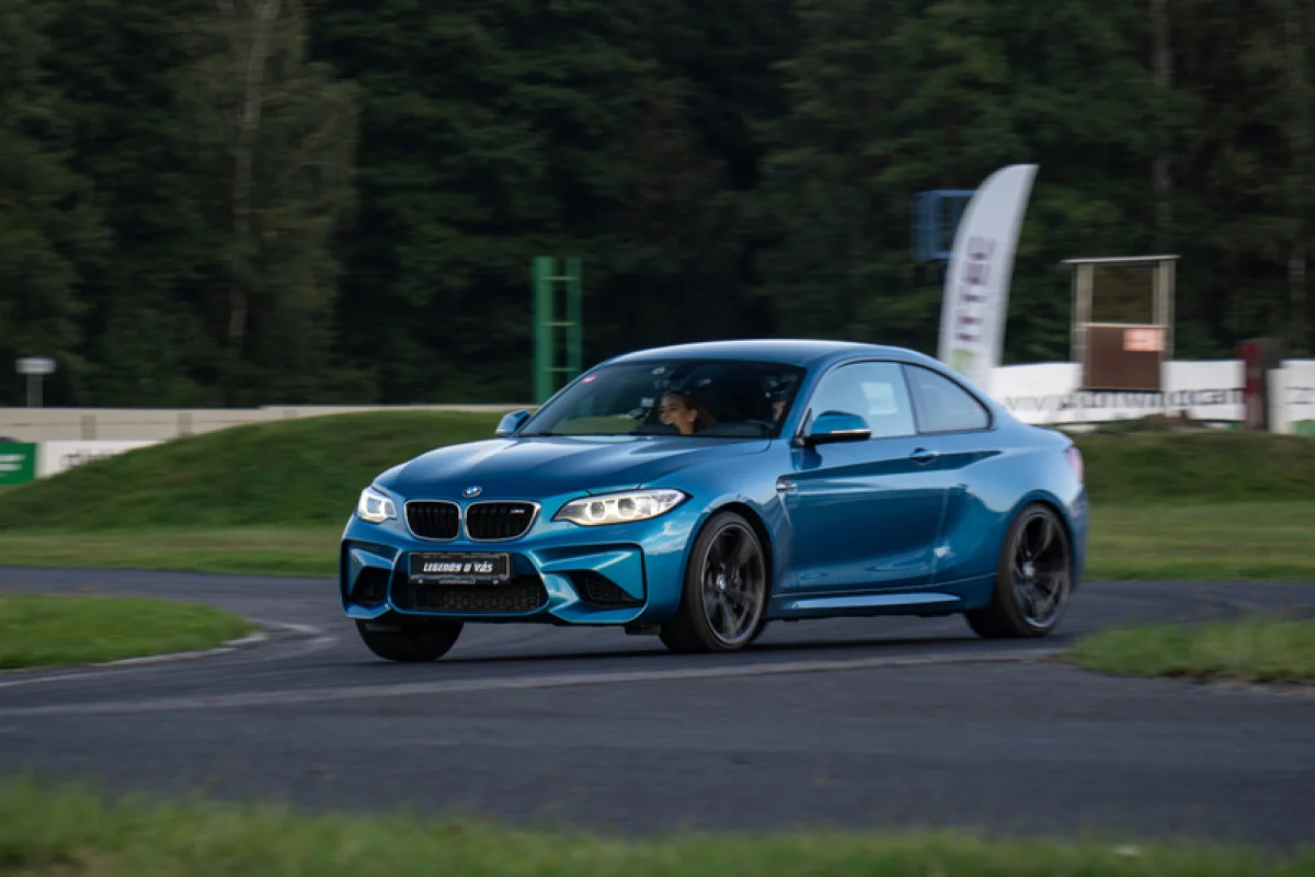 Jízda na okruhu v BMW - foto 07