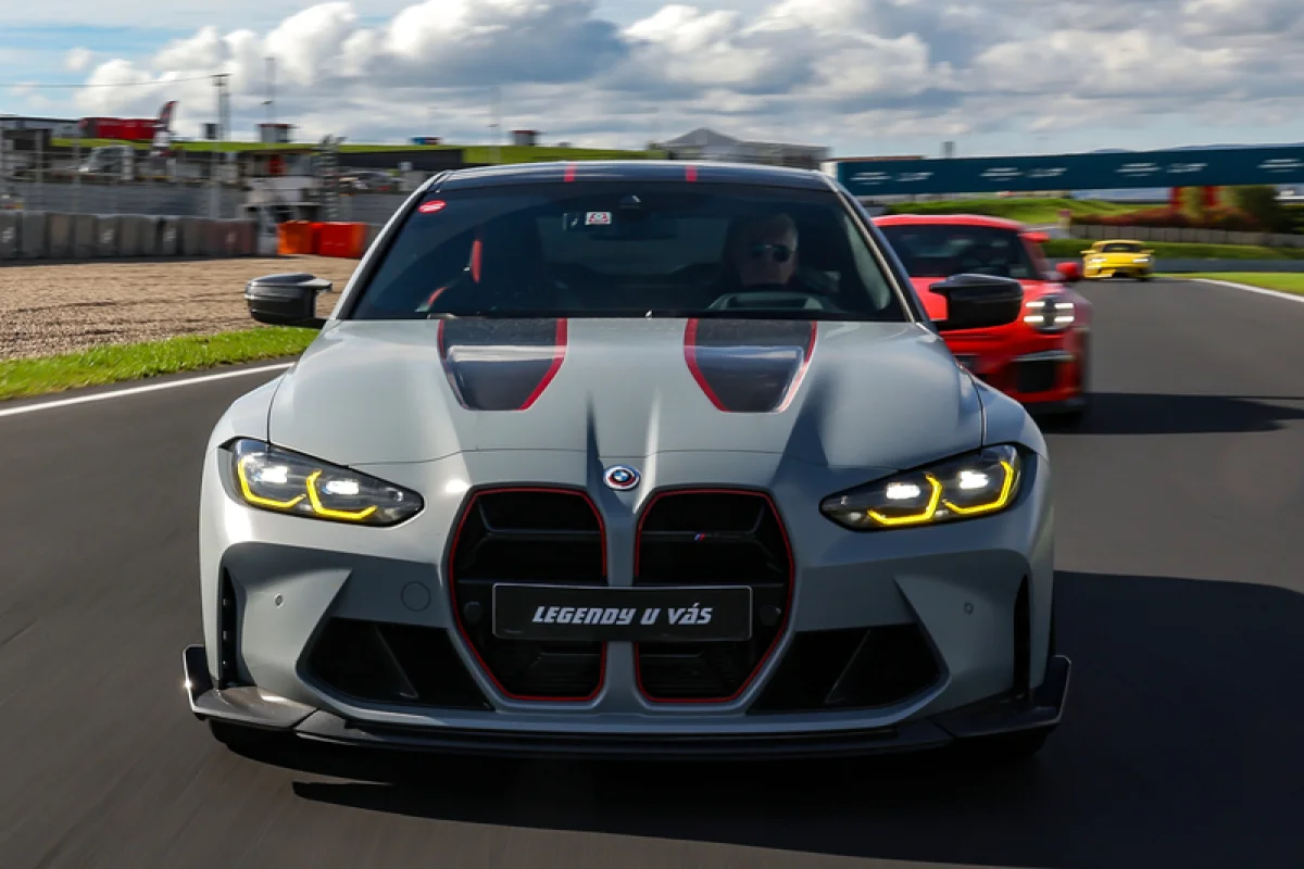 Jízda na okruhu v BMW M4 CSL - foto 03