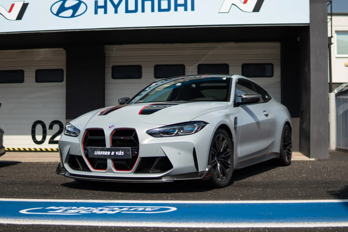 Jízda na okruhu v BMW M4 CSL - foto 09