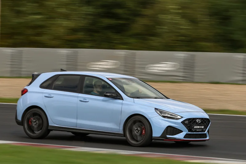 Jízda na okruhu v Hyundai I30 N - foto 03