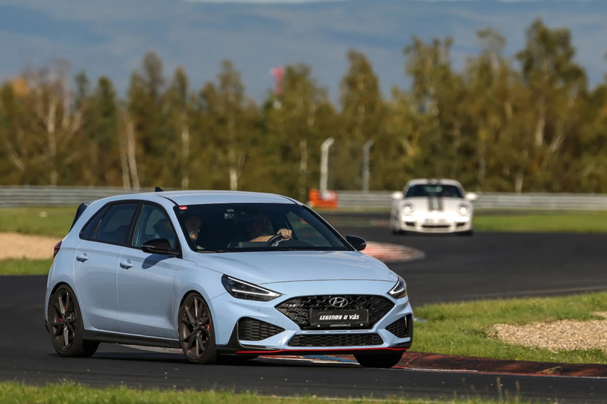 Jízda na okruhu v Hyundai I30 N - foto 09
