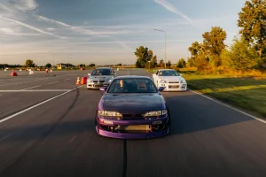 Jízda nebo drift na polygonu v japonských legendách - foto 02