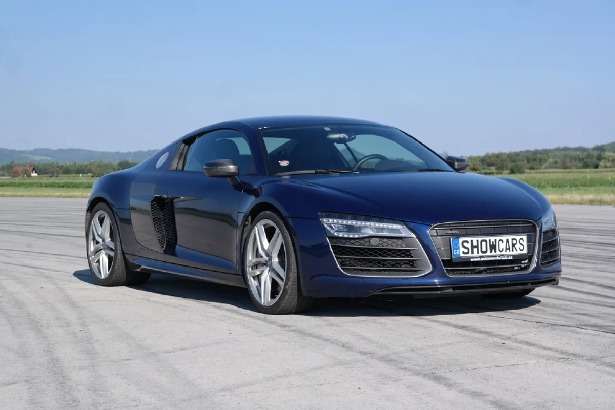 Jízda v Audi R8 4.2 V8 v Praze - foto 02