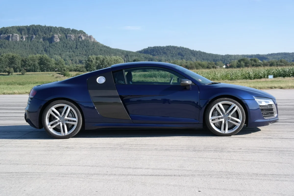 Jízda v Audi R8 4.2 V8 v Praze - foto 05